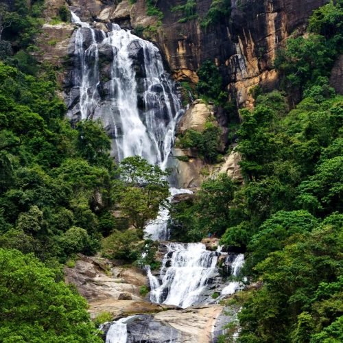 sri-lanka-waterfall-in-tropical-forest